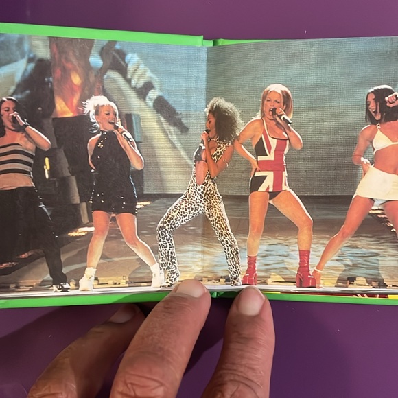 Vtg Spice Girls. Unofficial Sporty Spice In My Pocket Mel C. Little book. - Picture 2 of 5